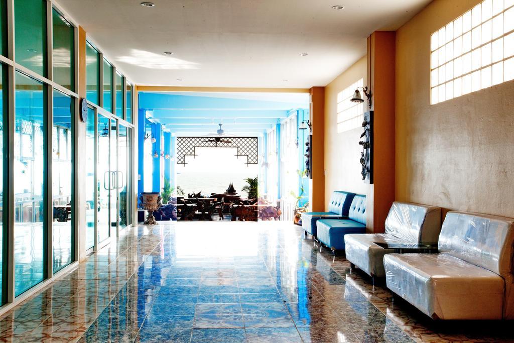 Sea Breeze Guest House Cha-Am Bagian luar foto