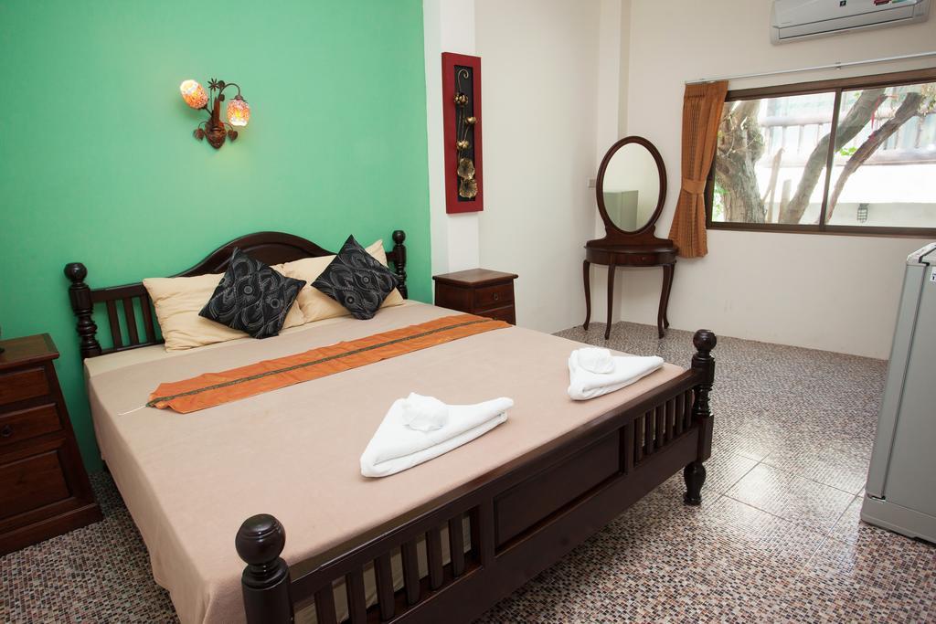 Sea Breeze Guest House Cha-Am Ruang foto