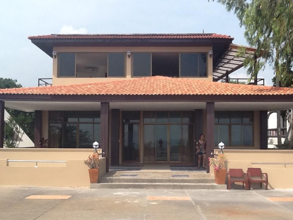 Sea Breeze Guest House Cha-Am Bagian luar foto